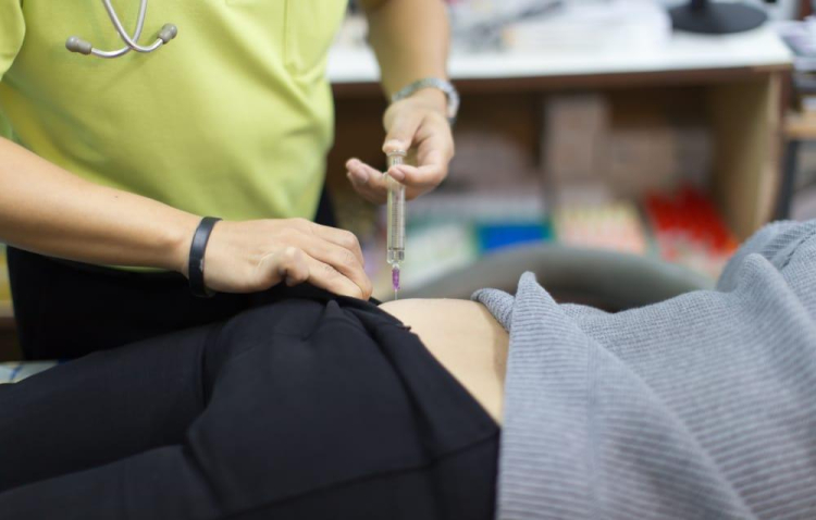 Kenali KB Suntik, dari Cara Kerja, Kelebihan, dan Kekurangan