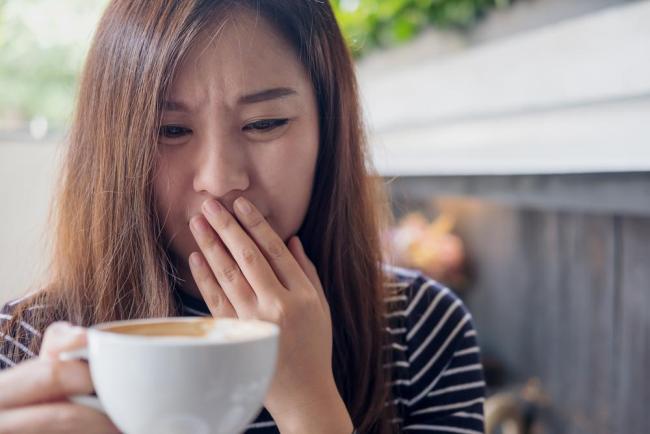 7 Penyebab Mulut Terasa Logam dan Cara Mengatasinya
