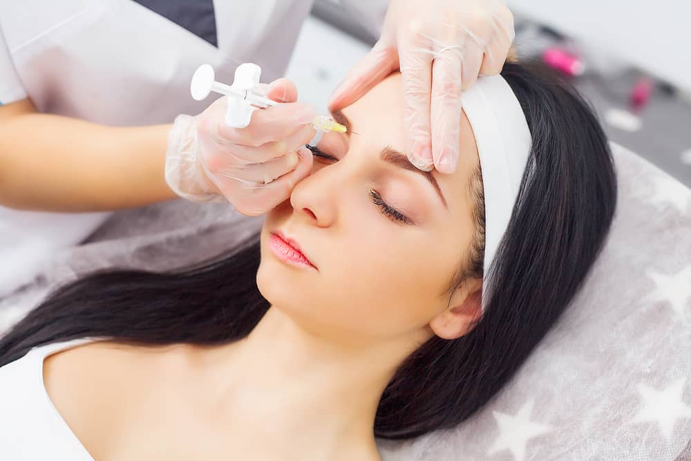 Agar Tidak Keliru, Kenali Perbedaan Botox dan Filler