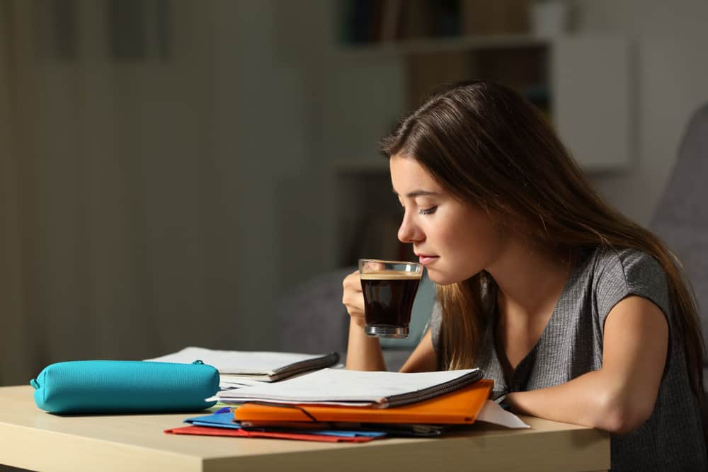 Begini Cara Menghilangkan Efek Kopi Agar Bisa Tidur Malam Hari