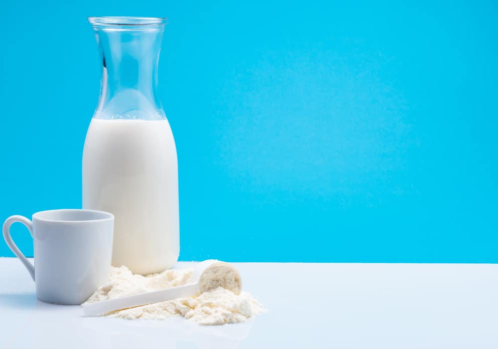 Perbandingan Susu Bubuk dan Susu Cair, Mana yang Lebih Sehat?