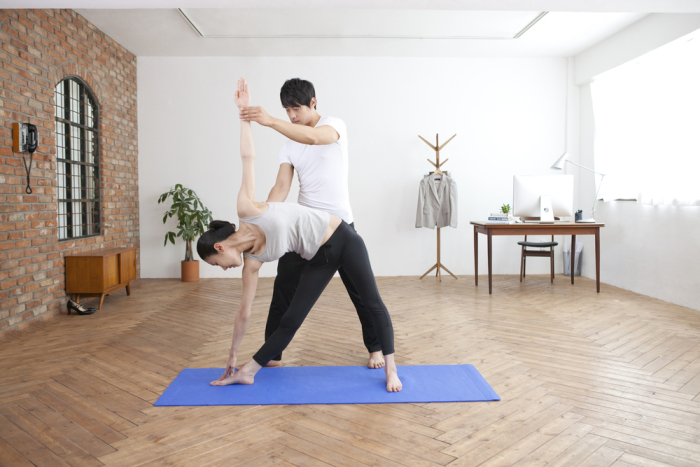 manfaat yoga, meningkatkan kehidupan seks