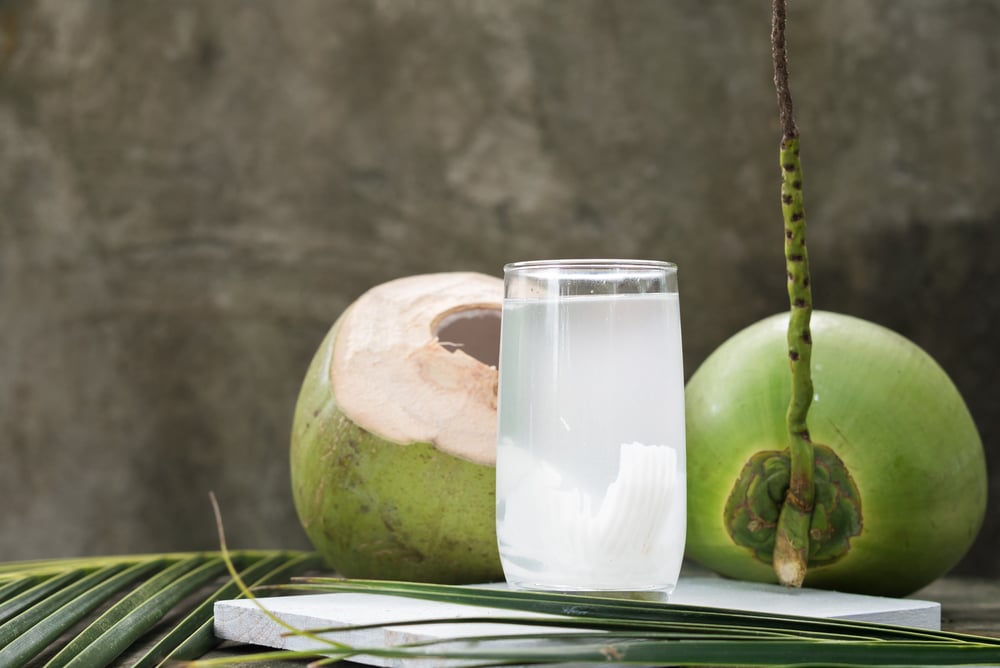 manfaat air kelapa, mengatasi keracunan