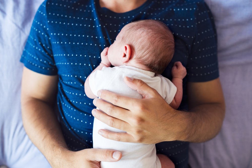 Bukan Hanya Ibu, Ayah Pun Berisiko Menularkan HIV Pada Bayi yang Baru Lahir