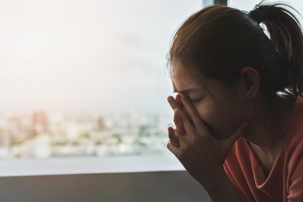 Ditinggal Mantan Menikah? Hadapi dengan 3 Cara Ini