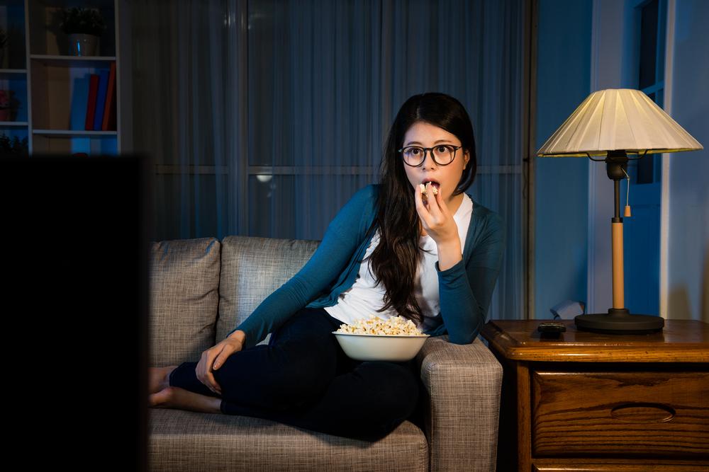Awas, Sering Makan Terlalu Malam Bisa Meningkatkan Risiko Penyakit Jantung