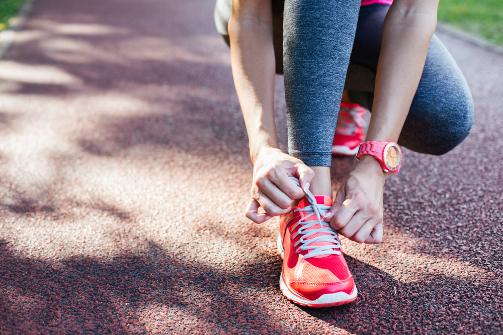 Hobi Pakai Sneakers? Yuk, Kenali Cara Menghalau Munculnya Jamur di Kaki