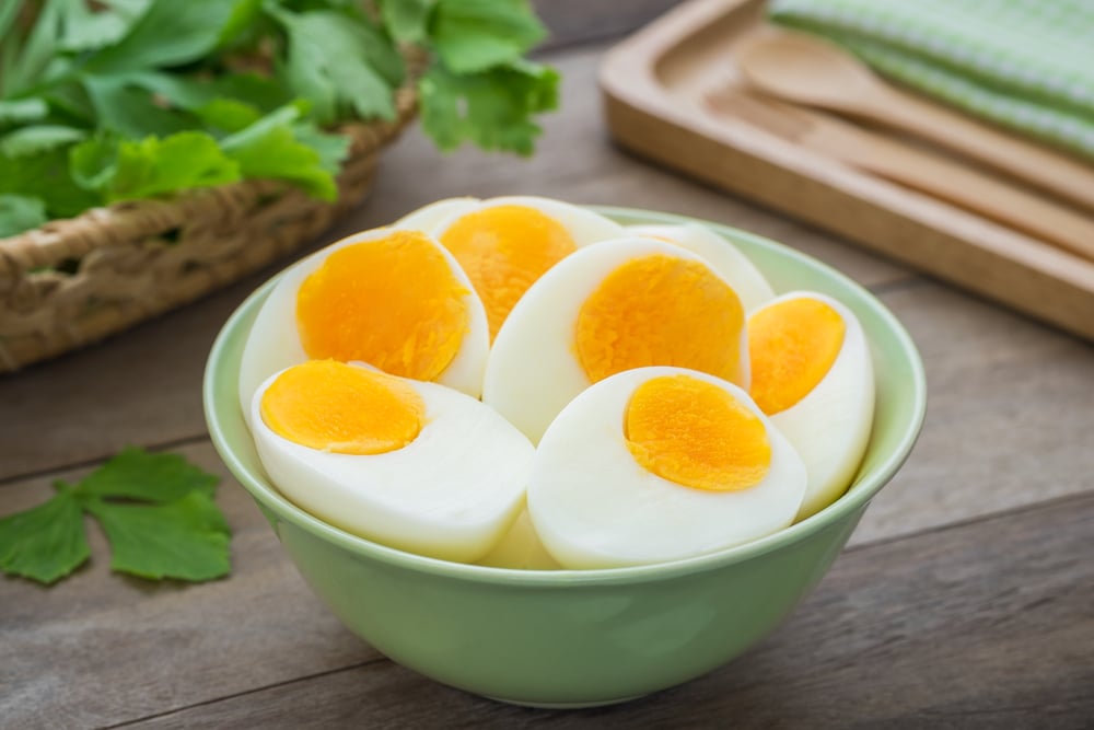 telur setengah matang makanan untuk kesehatan mata
