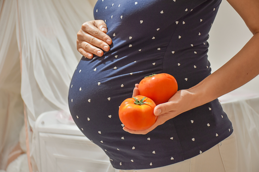 10 Manfaat Buah Tomat untuk Ibu Hamil, Salah Satunya Mencegah Bayi Lahir Cacat