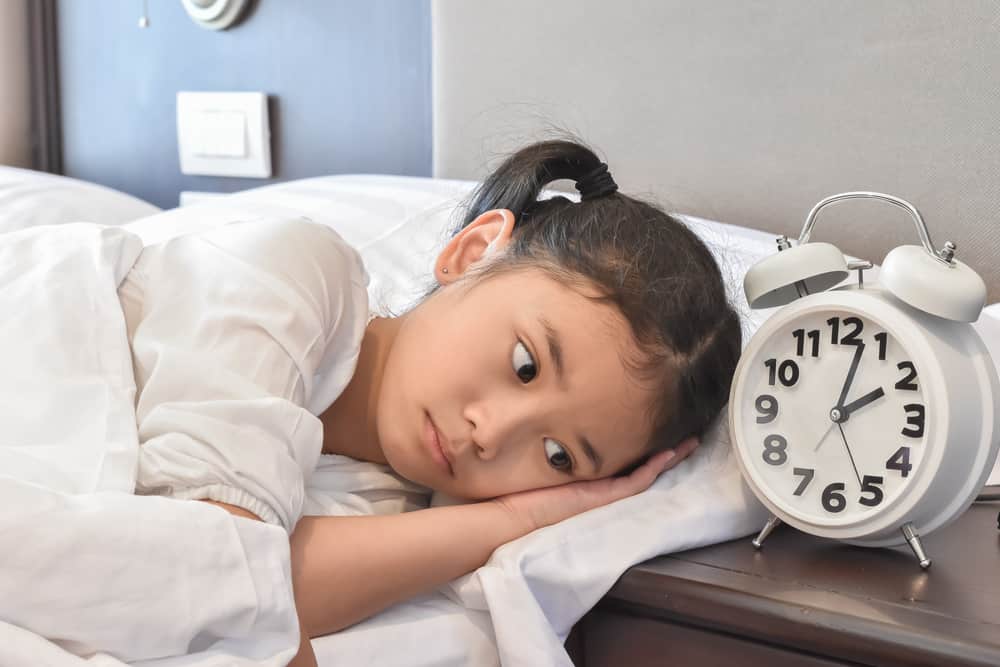 Jangan Diabaikan, Amandel Bengkak Bisa Ganggu Waktu Tidur Si Kecil