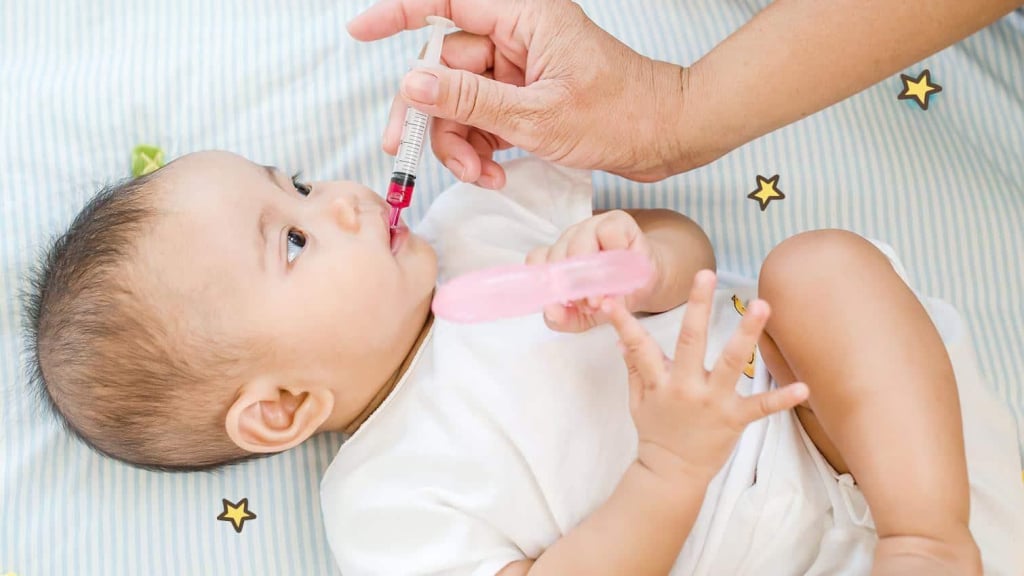 Memberikan obat batuk untuk bayi