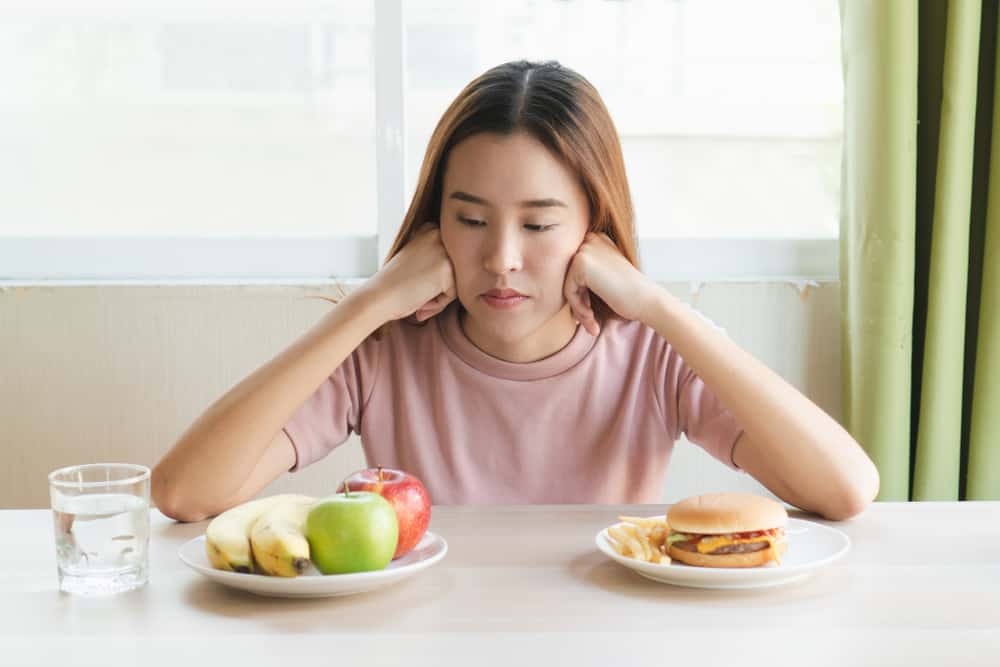 Bukan Cuma Makanan, Ini 11 Penyebab Kolesterol Tinggi