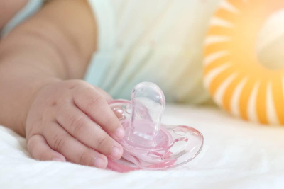 cara menyapih anak dari empeng