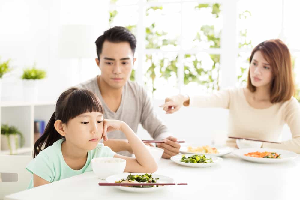 Jangan Biarkan Anak Susah Makan! Ini 11 Cara Mengatasi yang Tepat