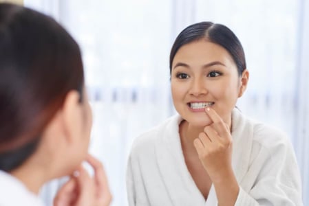 5 Cara Mencegah Gigi Goyang Secara Alami Tanpa Ribet