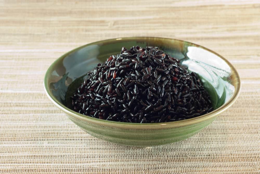 7 Manfaat Ketan Hitam dan Efek Samping yang Harus Diwaspadai