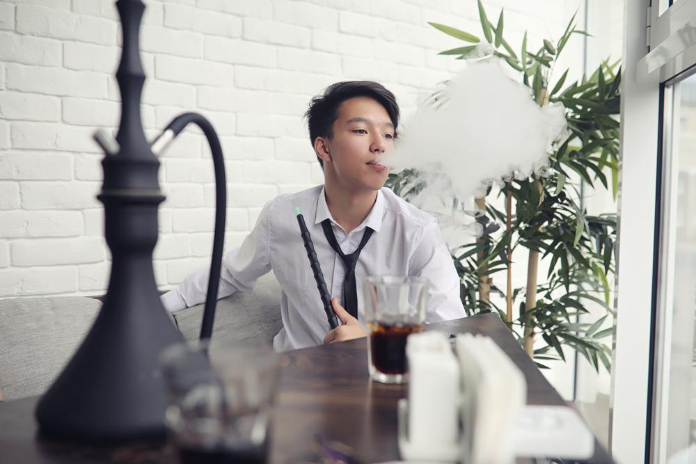 Shisha, Alternatif Lain dari Rokok yang Tak Kalah Berbahaya untuk Tubuh