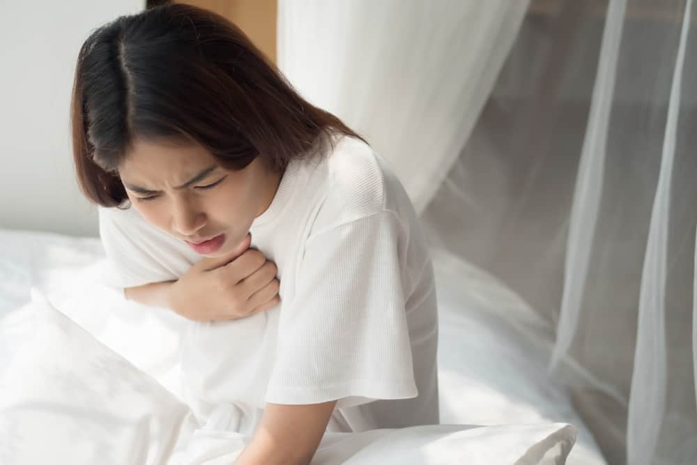 4 Kiat Mudah untuk Mengatasi Sakit Dada di Masa Kehamilan