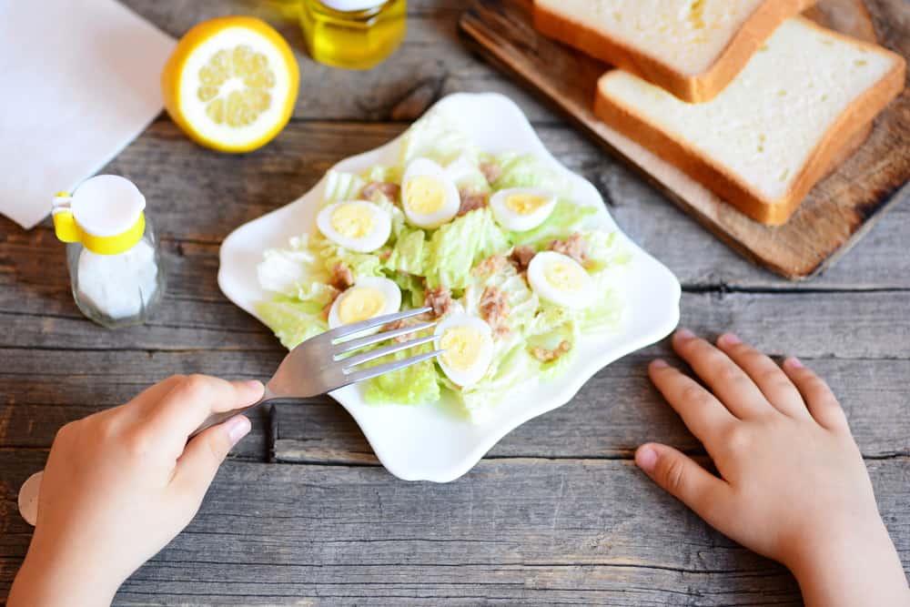 Katanya, Makan Kol Kebanyakan Bikin Bau Badan, Apa Benar?