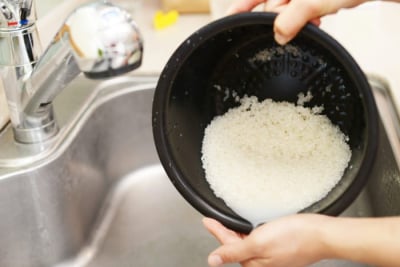 Air rebusan beras yang agak kental