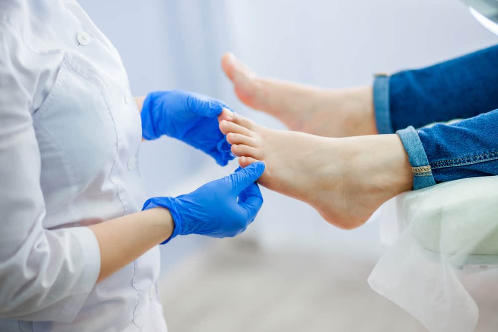 Podiatris, Dokter Spesialis yang Menangani Masalah Kaki