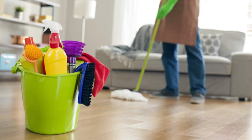 bersih-bersih rumah