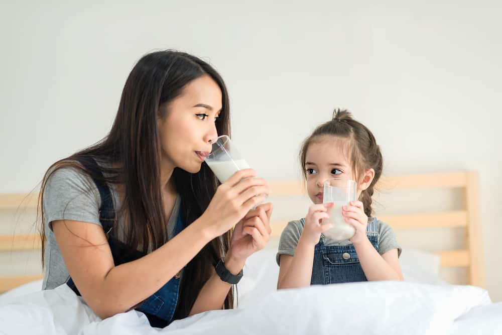 3 Tips Cerdas Memilih Susu Organik Terbaik Buat Anak