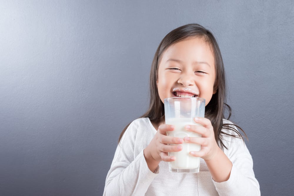 Jangan Khawatir, Susu Organik Itu Aman dan Kaya Manfaat Bagi Anak