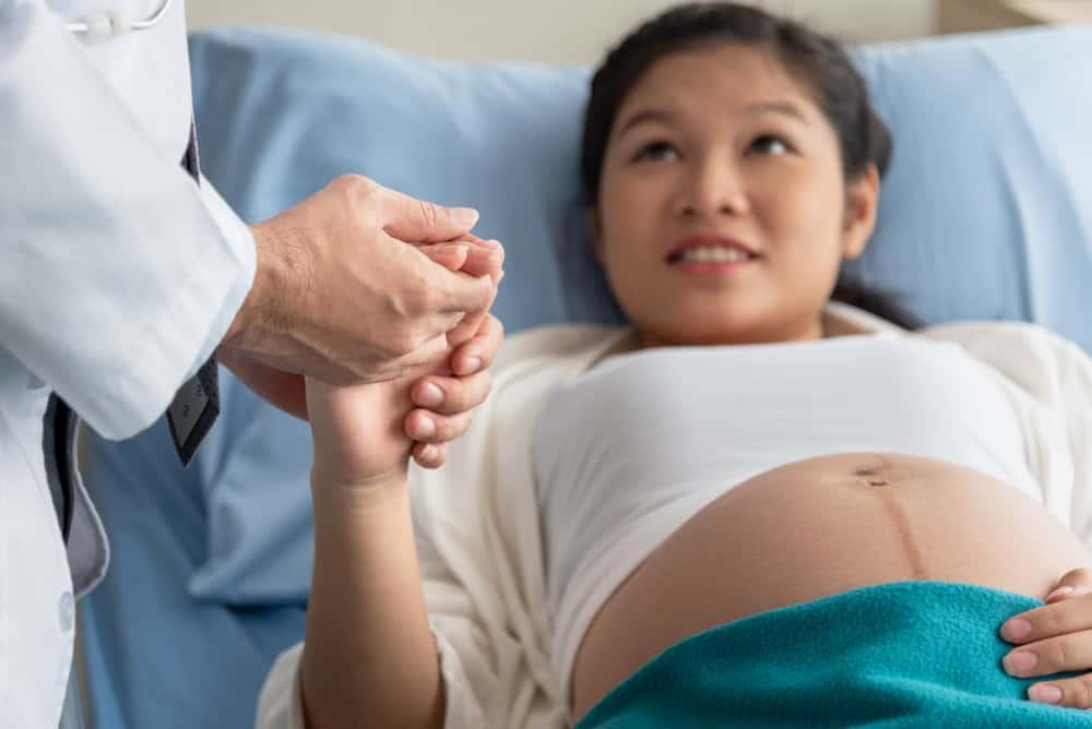 Ekstraksi Vakum, Penggunaan Alat untuk Memudahkan Proses Persalinan