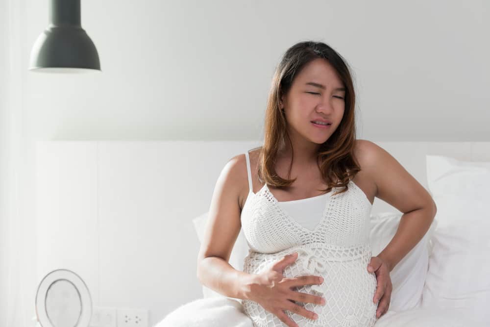 Penyebab dan Cara Mengatasi Perut Kembung Saat Hamil
