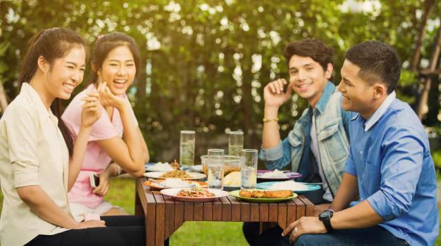 10 Cara Menghilangkan Rasa Canggung agar Percaya Diri