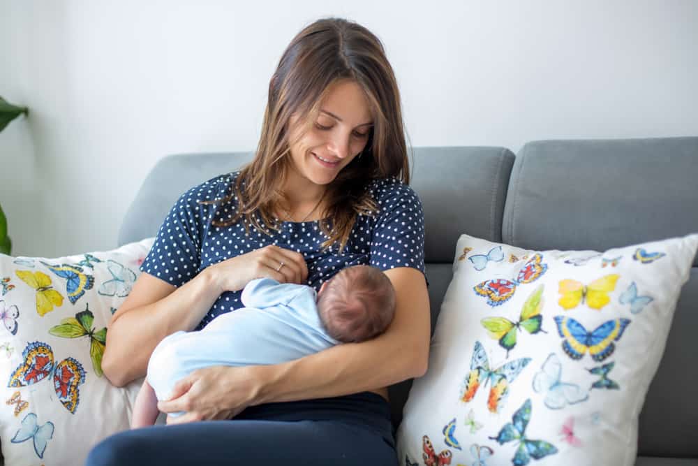 7 Tips Perawatan Payudara Penting Bagi Ibu Menyusui