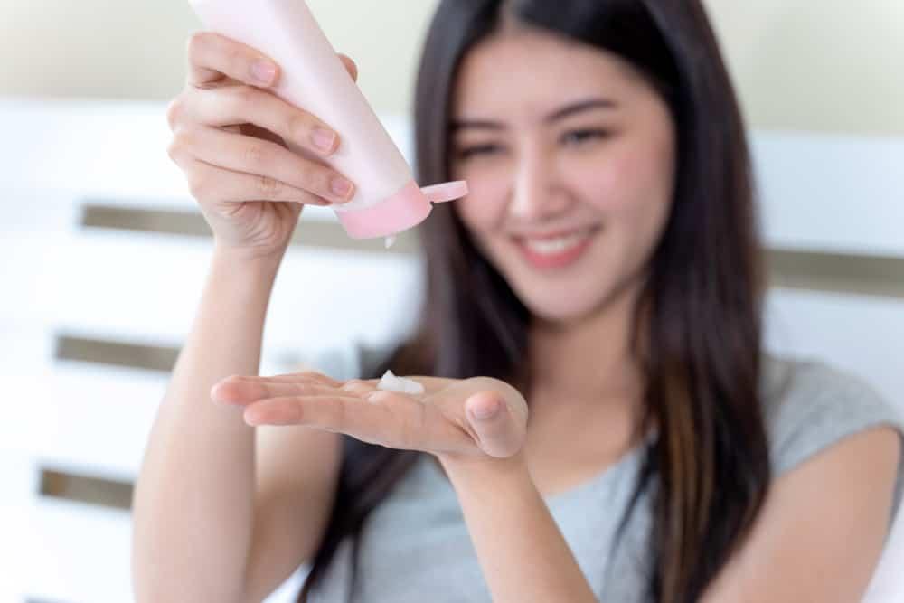 Catat! 8 Cara Menghaluskan Telapak Tangan yang Kasar