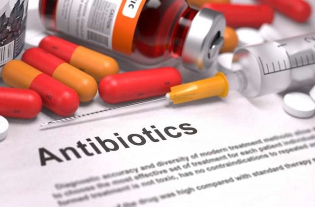 Obat batuk antibiotik
