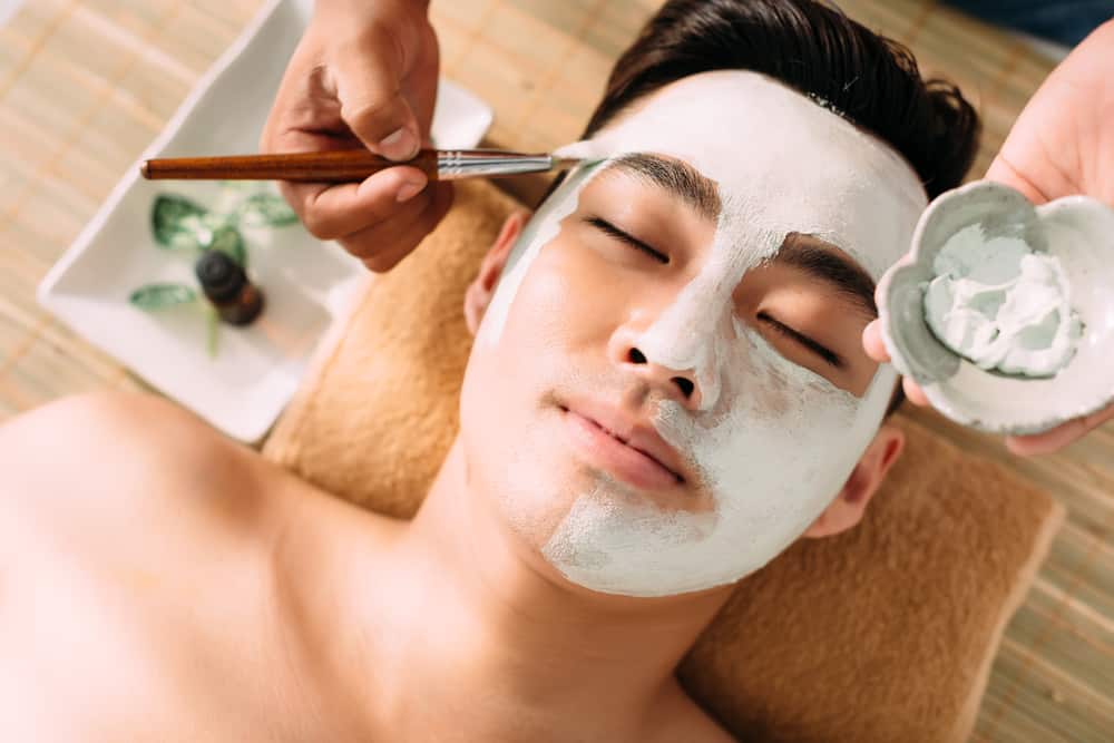 5 Kandungan Penting yang Sebaiknya Ada dalam Masker Wajah Pria