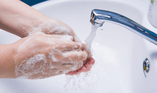 Cuci tangan untuk mencegah virus penyebab hepatitis A
