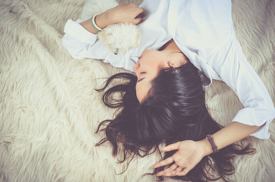 4 Cara Supaya Anda Tidak Lagi Mengigau saat Tidur