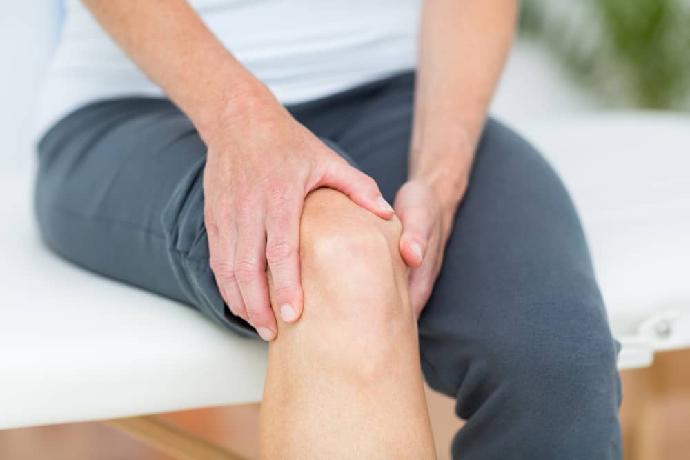Saraf Kejepit yang Menyerang Lutut, Bisa Diatasi dengan 5 Cara Ini