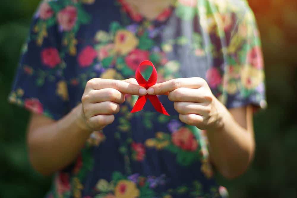 Hingga kini penyakit aids belum ada obatnya penelitian dilakukan oleh para ahli untuk