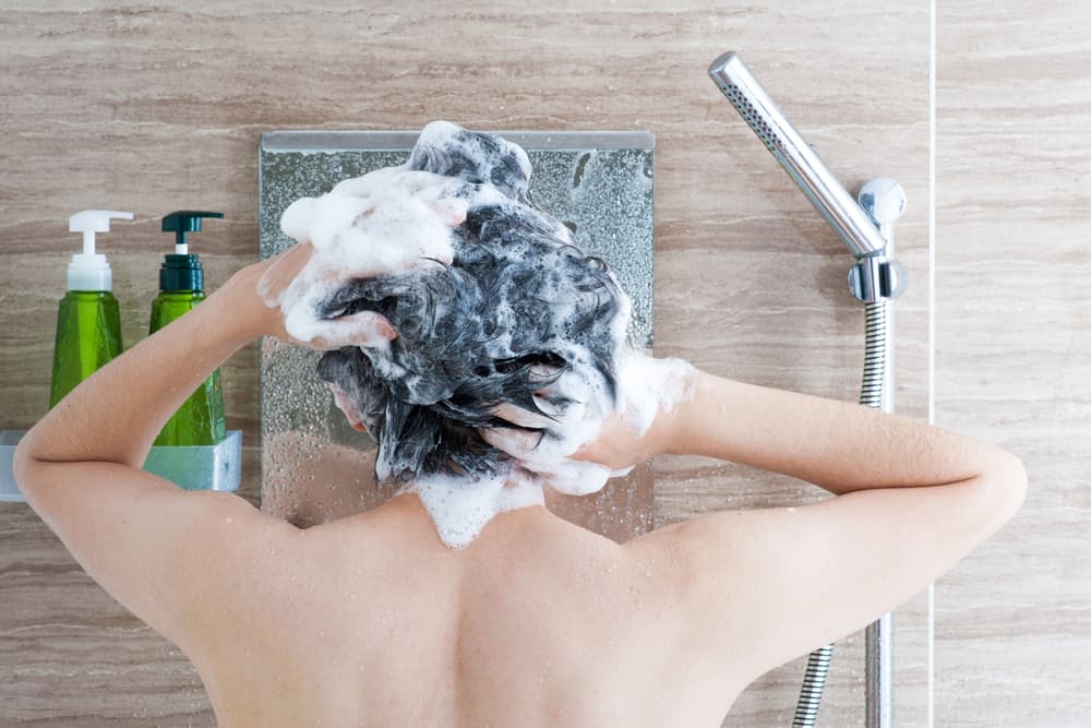 4 Bahan Aktif yang Harus Terkandung Dalam Shampo Khusus Rambut Tipis
