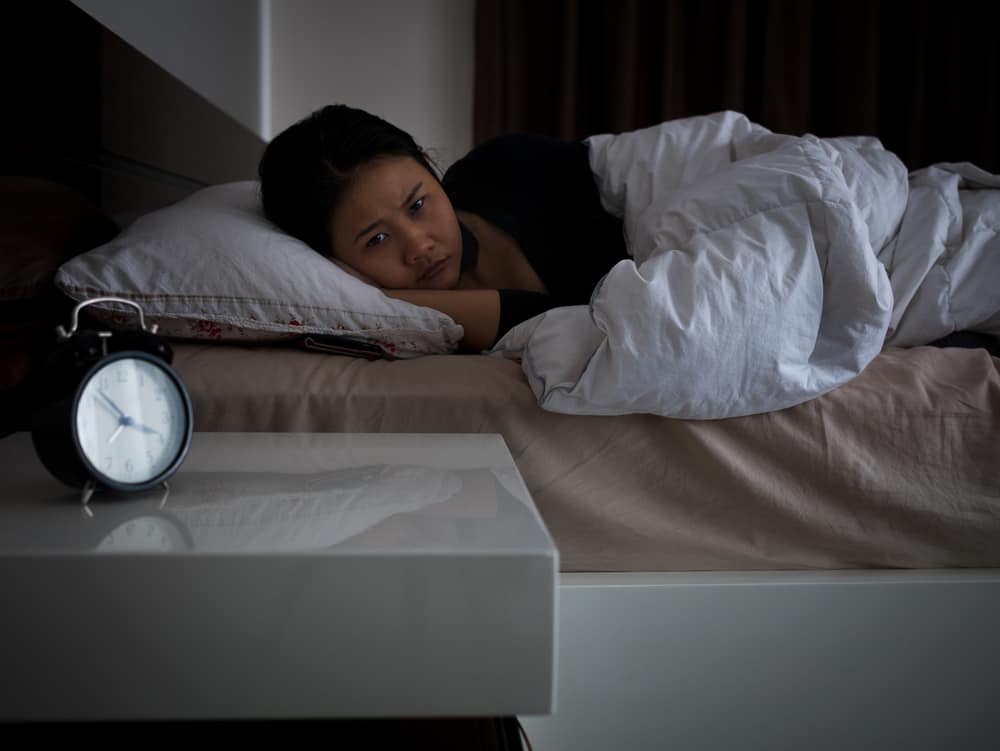 Sering Tidak Bisa Tidur Karena Cemas? Ini Cara Mengatasinya
