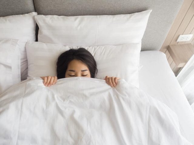 Tips Tidur Nyenyak untuk Melawan Cuaca yang Terlalu Dingin