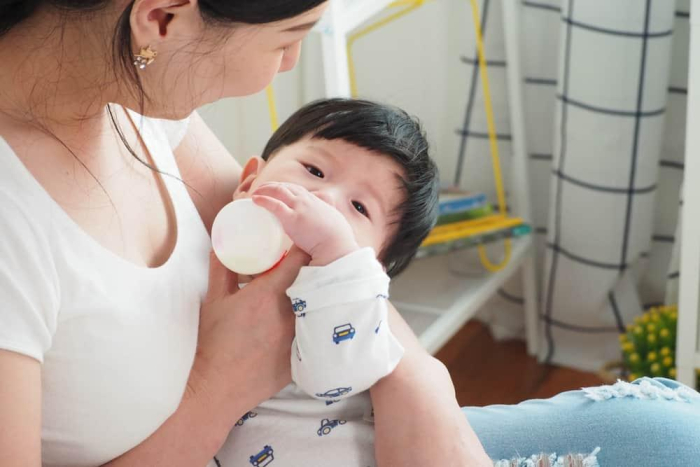 Aturan Memberikan Susu Formula untuk Bayi di Bawah 1 Tahun