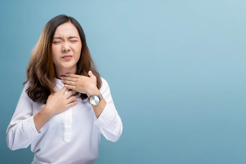 8 Kondisi Penyebab Tenggorokan Berdahak, tapi Tidak Batuk