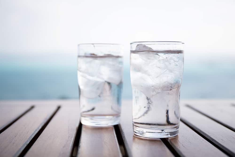 Benarkah Minum Air Dingin Bisa Bakar Kalori Lebih Banyak?