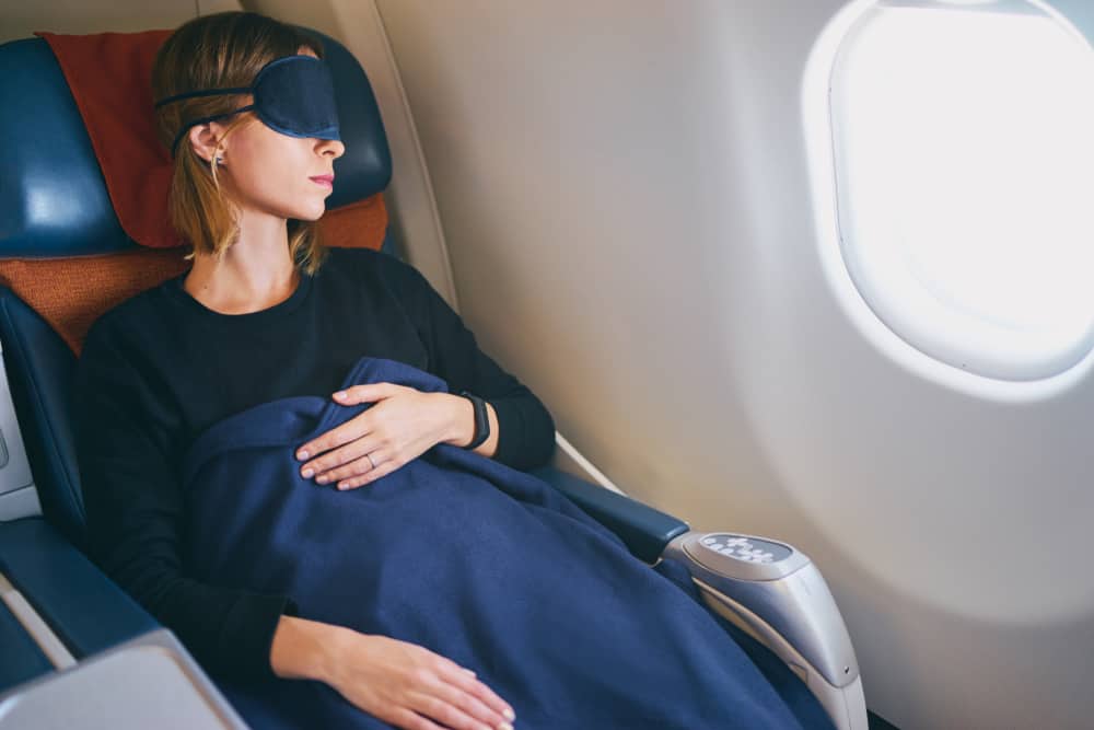 Tips Tidur Nyenyak Selama Perjalanan Jarak Jauh