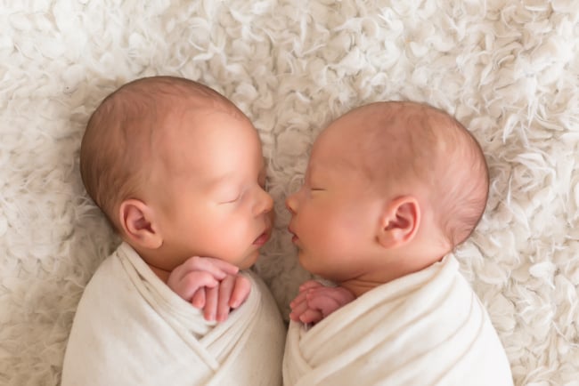 Antara Gen Ibu dan Gen Ayah, Mana yang Menyebabkan Hamil Kembar?