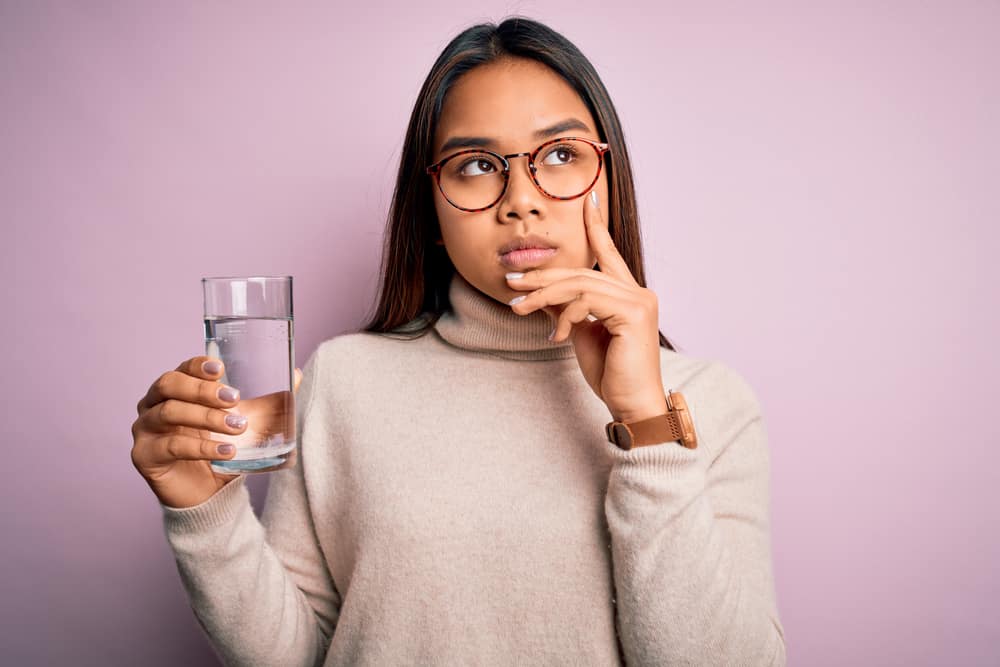 Ini Akibatnya Jika Anda Jarang Minum Air Putih