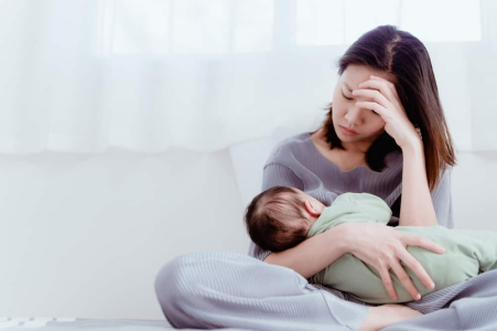 Postnatal Anxiety, Ketakutan Berlebih Ibu Baru Saat Merawat Bayi