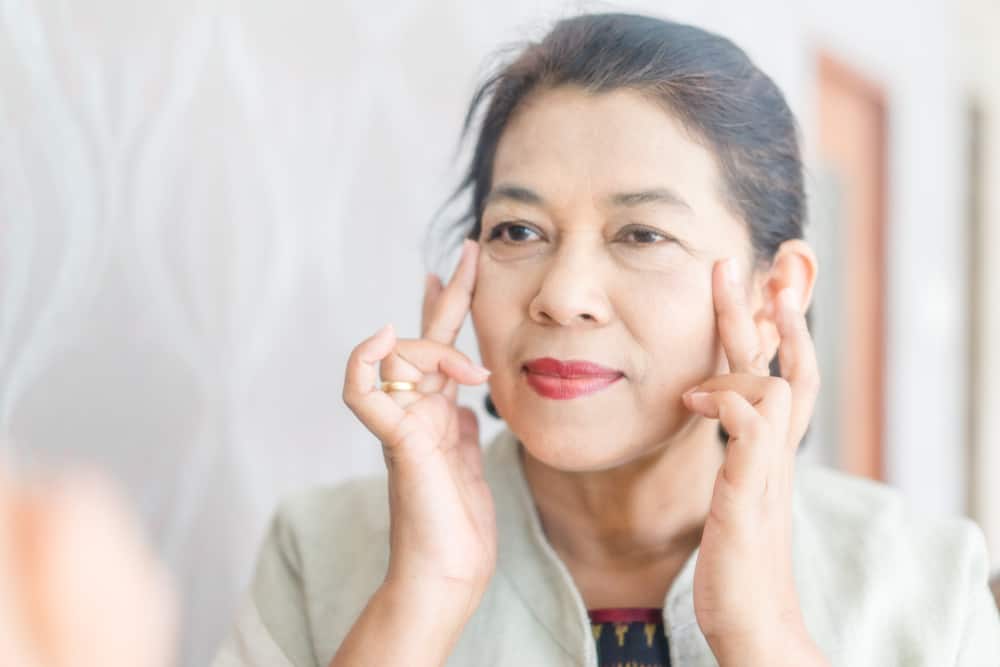 Apakah Menopause Bisa Menyebabkan Ruam pada Kulit?